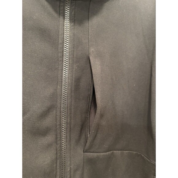 Lululemon Sojourn Jacket Mens Medium Black Full Zip Pockets Outdoor Activewear - Picture 5 of 9